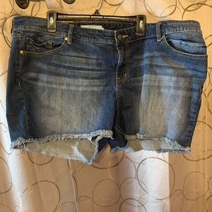 Torrid shorts size 26